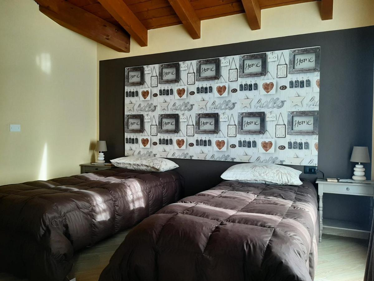 B & B La Casa Di Nuvola Cantù Szoba fotó